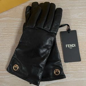 Brand New Never Worn Fendi Leather Gloves